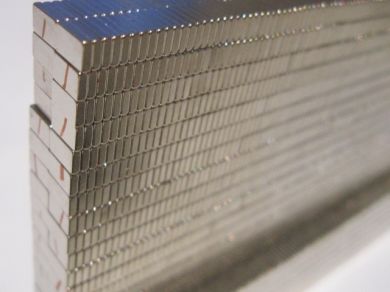 Neodymium Block Magnet - 5mm x 3mm x 1mm N50
