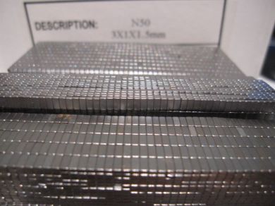 Neodymium Block Magnet 3x1x1.5mm N50 | Black Nickel | Pack of 100pcs